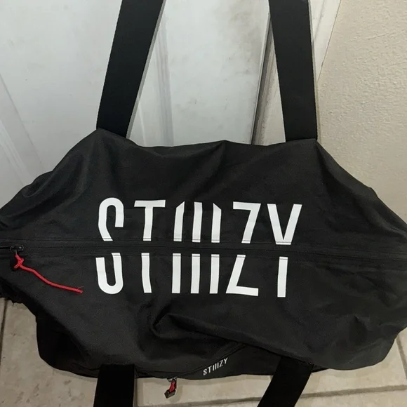 STlllZY Limited Edition SmellProof Duffle Bag - Picture 5 of 5